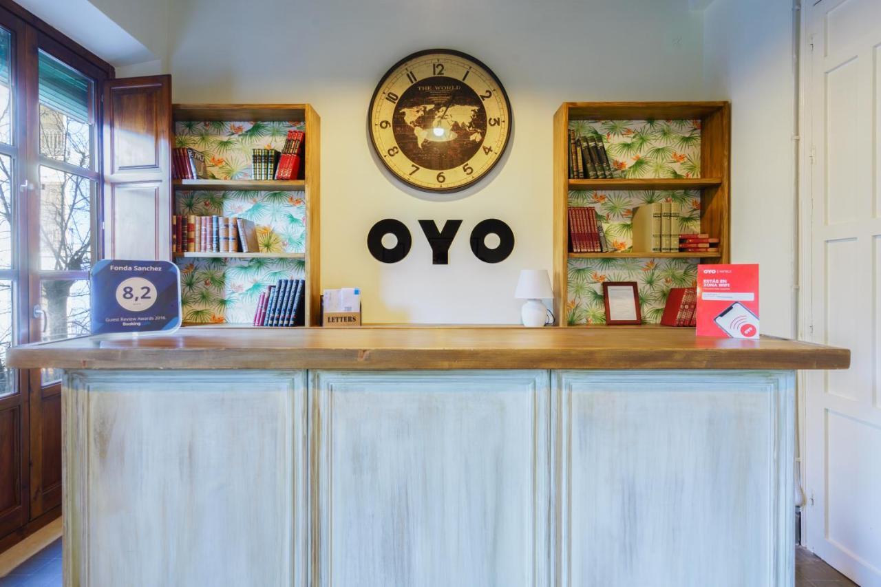 Oyo Fonda Sanchez Hotel Granada Ngoại thất bức ảnh